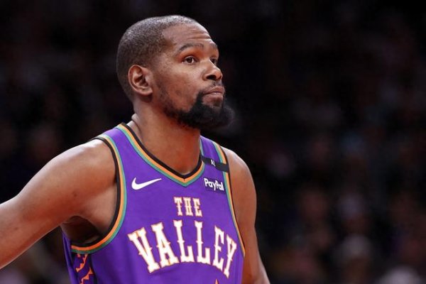 Suns GM: Durant là một trong những cầu thủ vĩ đại nhất trong lịch sử và chúc anh ấy mọi điều tốt đẹp ở Houston