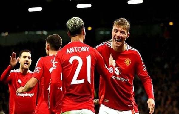 Tiền đạo ma thuật của Manchester United: Bạn phải cạnh tranh cho lực lượng chính! Bạn có thực hiện xấu nhưng thống trị vị trí?